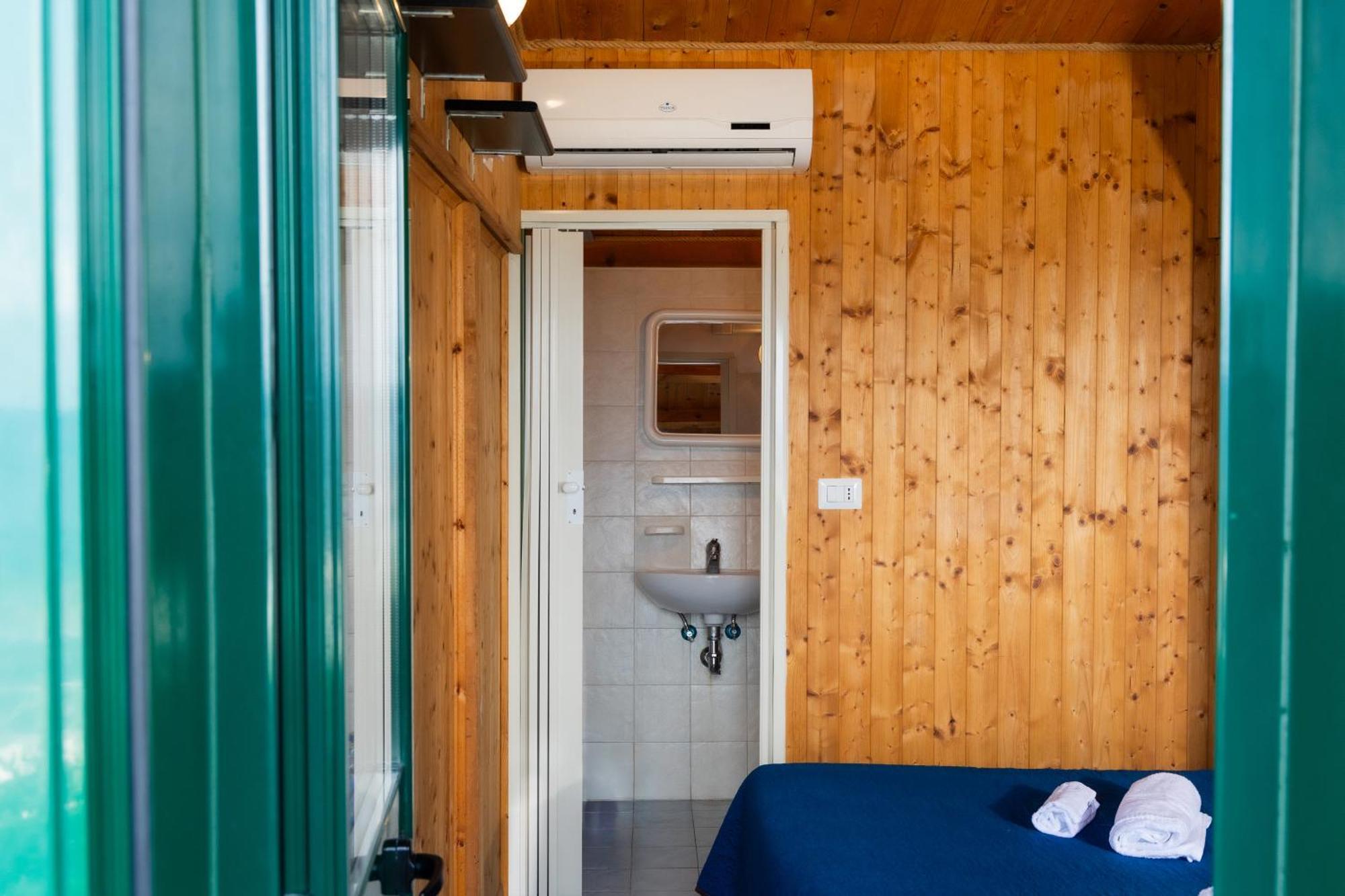 Riva Smeralda Camping Lodge Milazzo Esterno foto